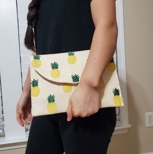 Pineapple straw clutch